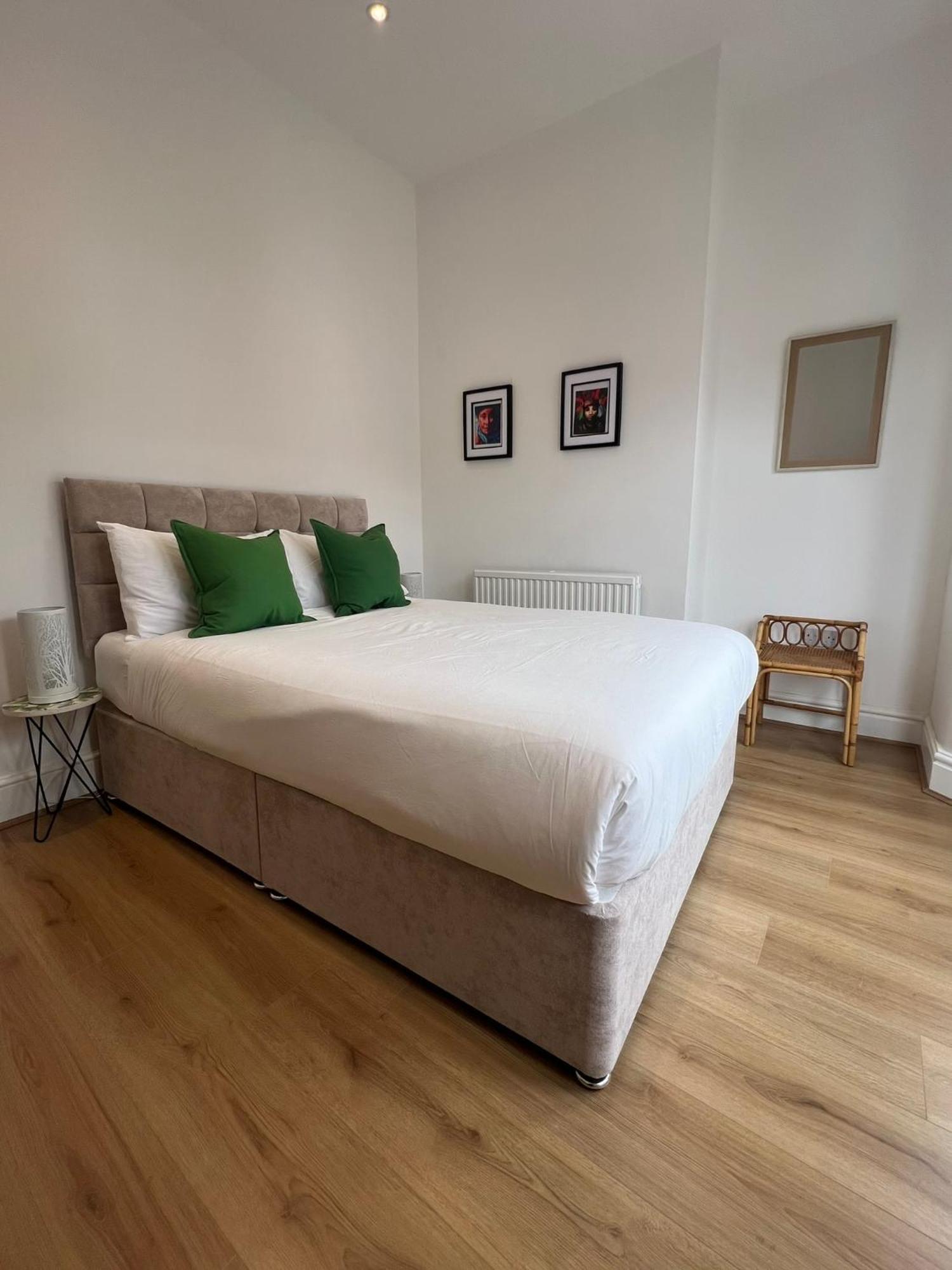 2025 Award Winner Liverpool Cherry House - 4 Bedrooms Ngoại thất bức ảnh