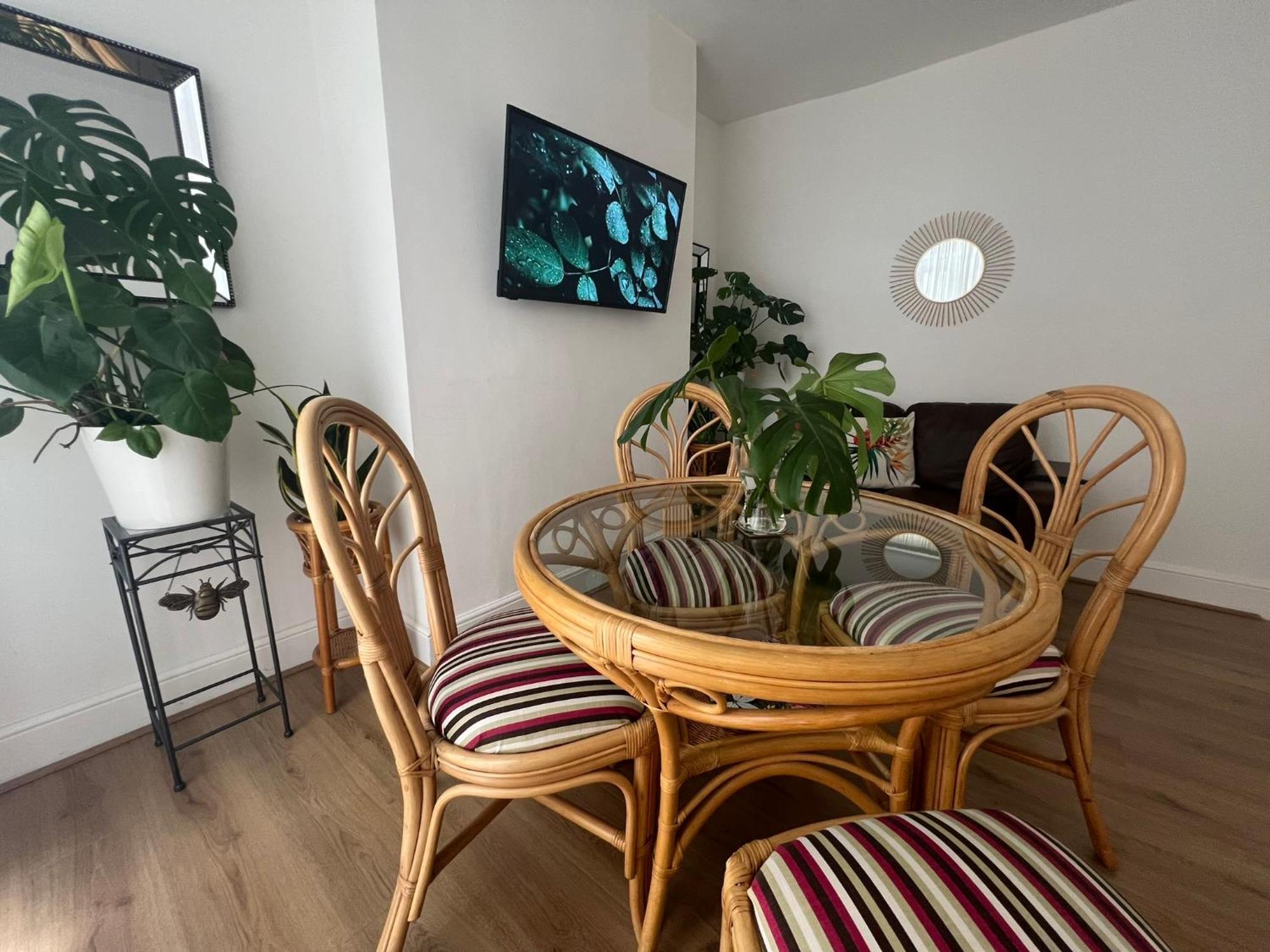 2025 Award Winner Liverpool Cherry House - 4 Bedrooms Ngoại thất bức ảnh