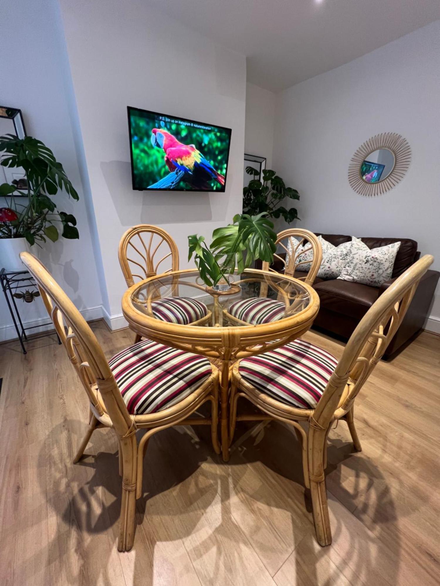 2025 Award Winner Liverpool Cherry House - 4 Bedrooms Ngoại thất bức ảnh